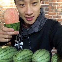 吃瓜头像视频,揭秘吃瓜头像背后的搞笑视频魅力